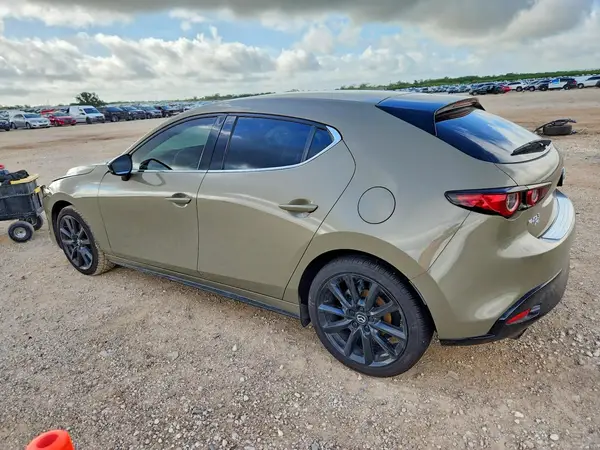 JM1BPBYY6R1708352 2024 MAZDA 3 - Image 2