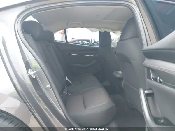 JM1BPCCL4K1104371 2019 MAZDA 3 - Image 8