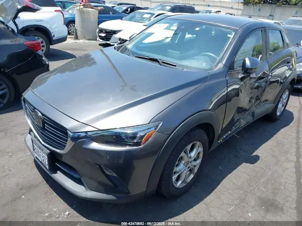 JM1DKDB70L1470444 2020 MAZDA CX-3 - Image 2