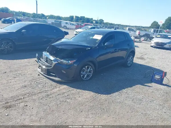 JM1DKDB7XJ0328055 2018 MAZDA CX-3 - Image 2