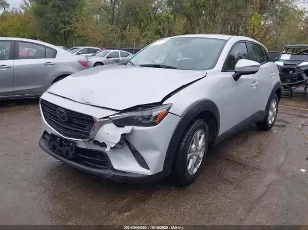 JM1DKDB7XM1513768 2021 MAZDA CX-3 - Image 2