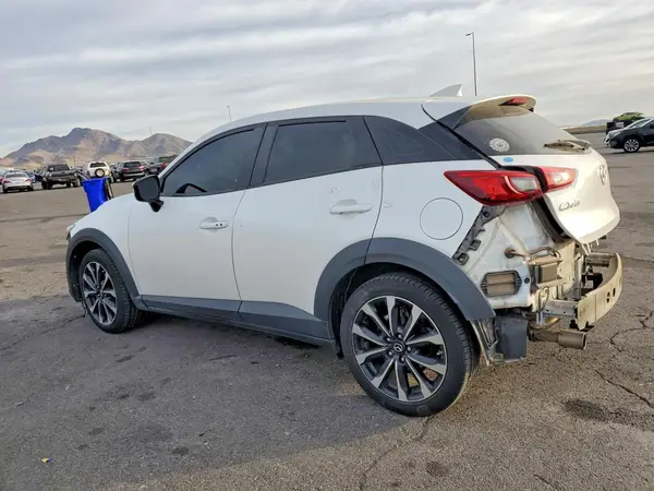 JM1DKDC71K0426486 2019 MAZDA CX-3 - Image 2