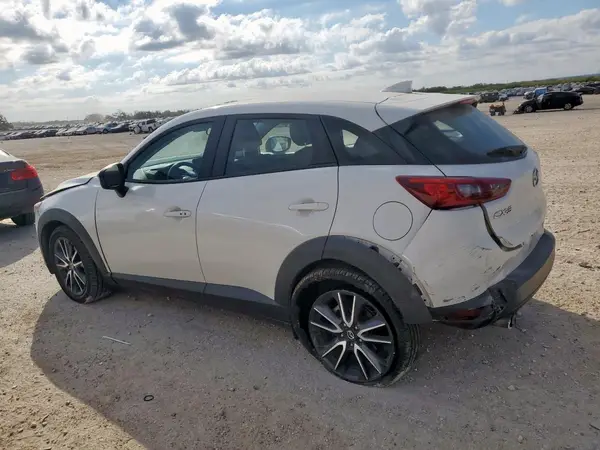 JM1DKDC72J0318537 2018 MAZDA CX-3 - Image 2