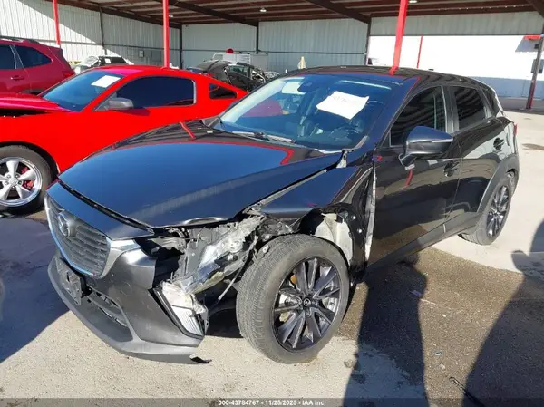 JM1DKDC73J0315923 2018 MAZDA CX-3 - Image 2