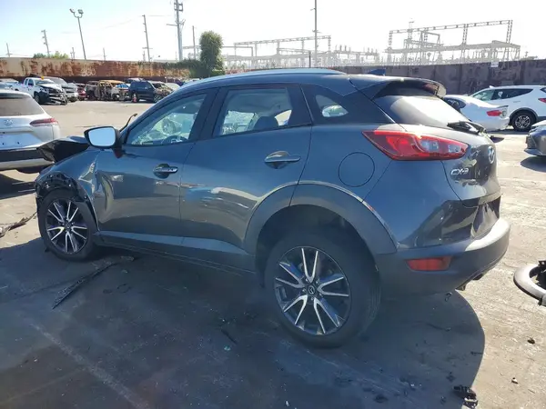 JM1DKDC75J0313915 2018 MAZDA CX-3 - Image 2