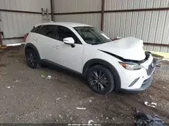 JM1DKDC75J0329404 2018 MAZDA CX-3