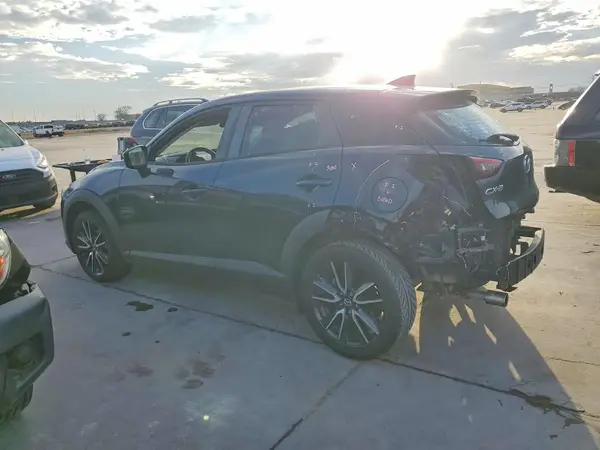 JM1DKDC76J0313843 2018 MAZDA CX-3 - Image 2