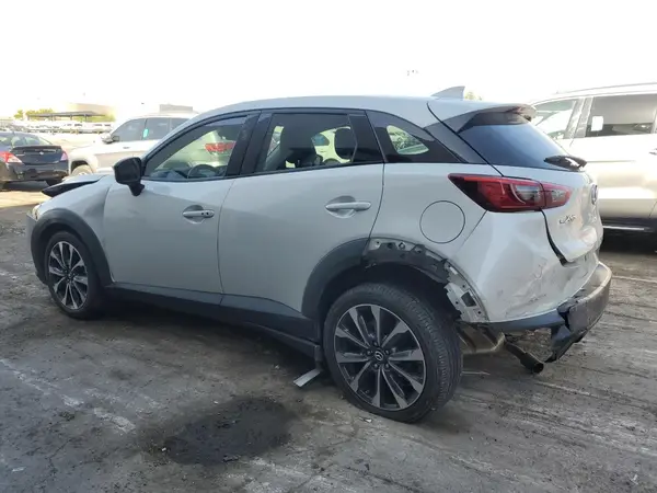JM1DKDC77K0430381 2019 MAZDA CX-3 - Image 2