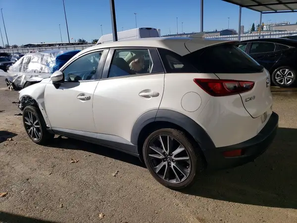 JM1DKDC78J0328442 2018 MAZDA CX-3 - Image 2