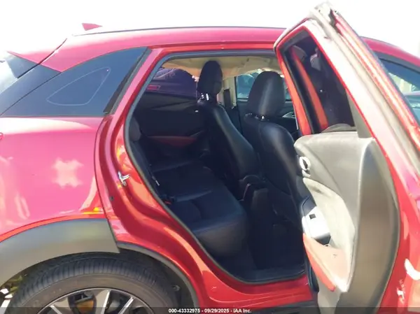 JM1DKDD74J0320109 2018 MAZDA CX-3 - Image 8