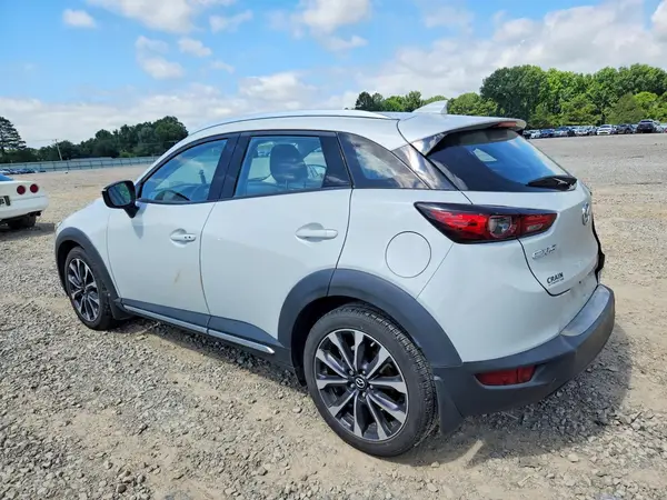 JM1DKDD75K1458155 2019 MAZDA CX-3 - Image 2