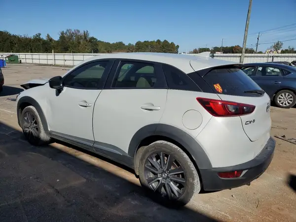 JM1DKDD78J0326916 2018 MAZDA CX-3 - Image 2