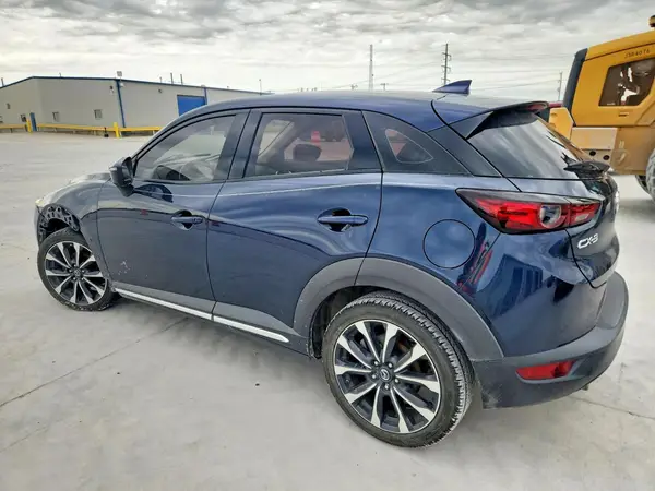 JM1DKDD7XK0431443 2019 MAZDA CX-3 - Image 2