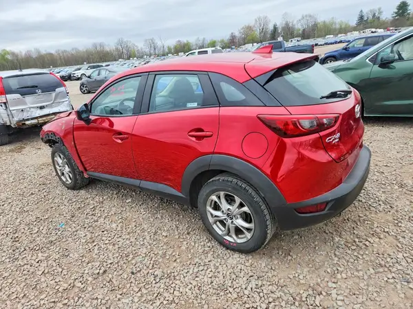 JM1DKFB70J0330831 2018 MAZDA CX-3 - Image 2