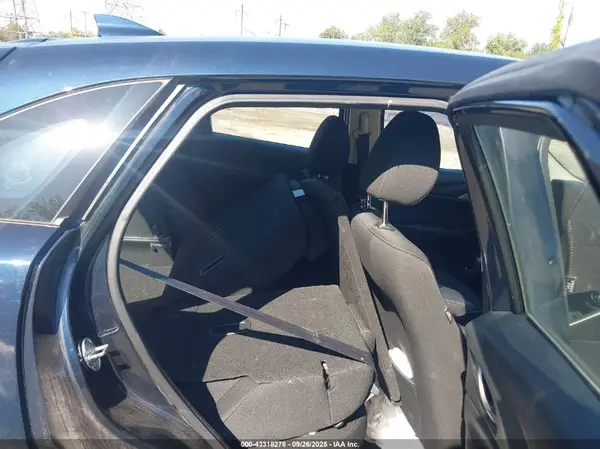 JM1DKFB71K1457681 2019 MAZDA CX-3 - Image 8