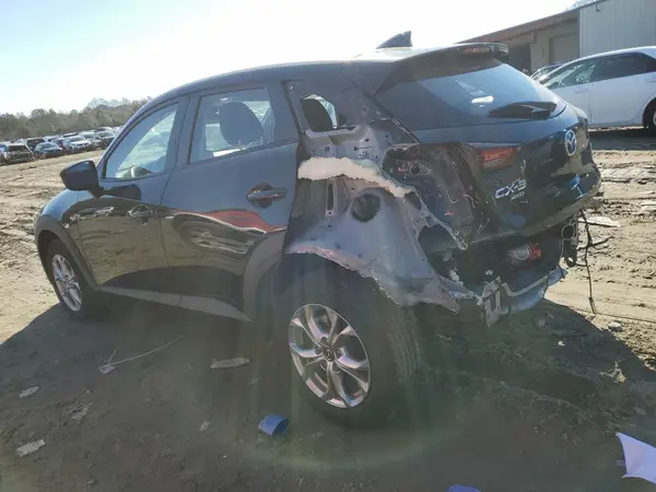 JM1DKFB71L1472618 2020 MAZDA CX-3 - Image 2