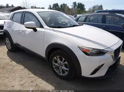 JM1DKFB72G0131076 2016 MAZDA CX-3