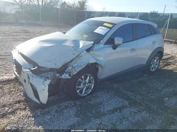 JM1DKFB73K1459903 2019 MAZDA CX-3 - Image 2