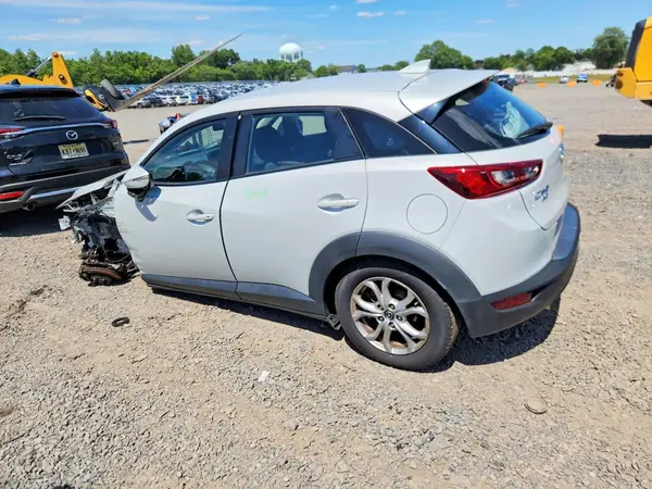 JM1DKFB75K0449444 2019 MAZDA CX-3 - Image 2