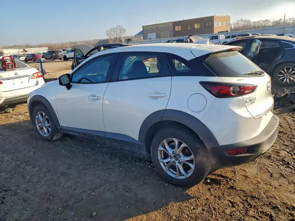 JM1DKFB75L1468703 2020 MAZDA CX-3 - Image 2