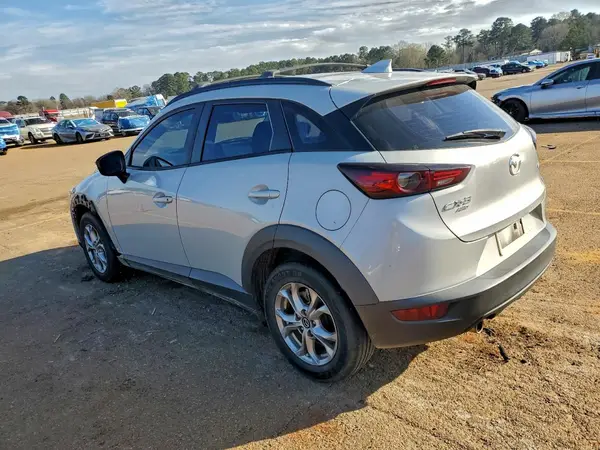 JM1DKFB77L1472137 2020 MAZDA CX-3 - Image 2