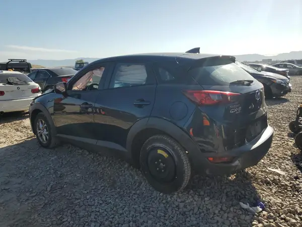 JM1DKFB78G0127517 2016 MAZDA CX-3 - Image 2