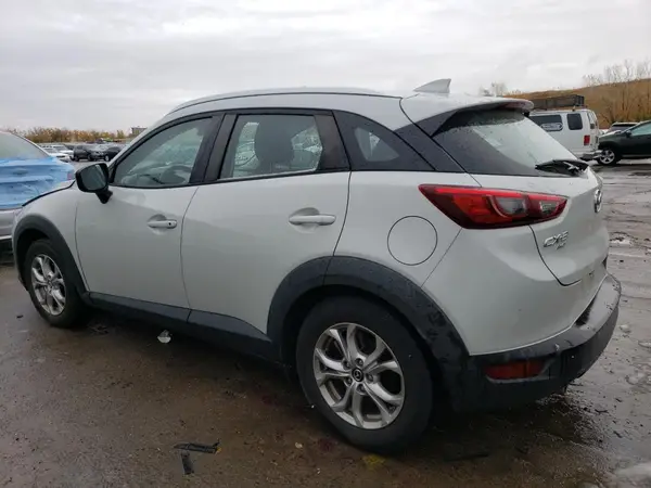 JM1DKFB78K1445639 2019 MAZDA CX-3 - Image 2