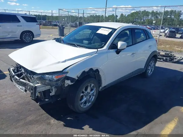 JM1DKFB7XH0154915 2017 MAZDA CX-3 - Image 2