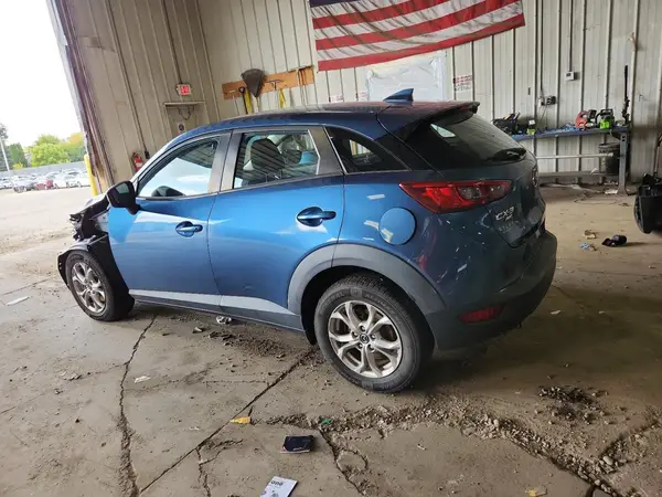 JM1DKFB7XJ1310905 2018 MAZDA CX-3 - Image 2