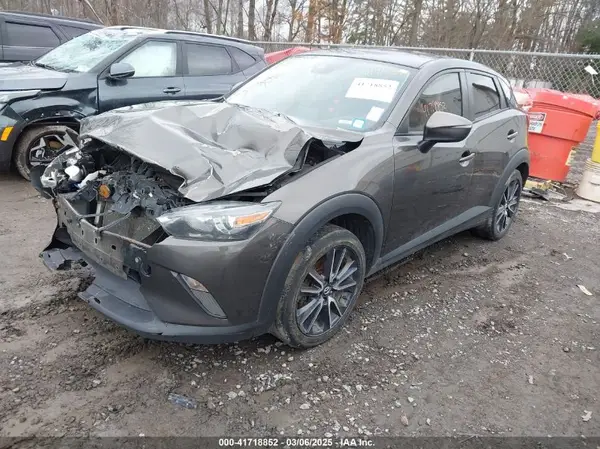 JM1DKFC70J0320122 2018 MAZDA CX-3 - Image 2