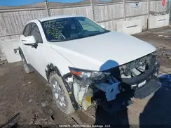 JM1DKFC70K0437829 2019 MAZDA CX-3