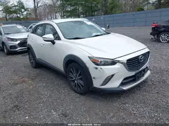JM1DKFC71J0315074 2018 MAZDA CX-3