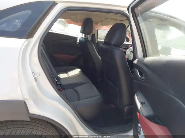 JM1DKFC71J0320033 2018 MAZDA CX-3 - Image 8