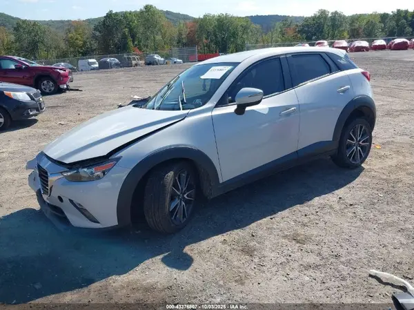 JM1DKFC71J0320971 2018 MAZDA CX-3 - Image 2