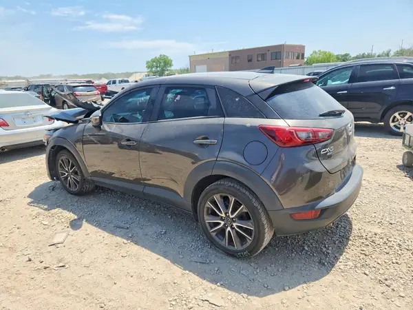 JM1DKFC72H0160268 2017 MAZDA CX-3 - Image 2