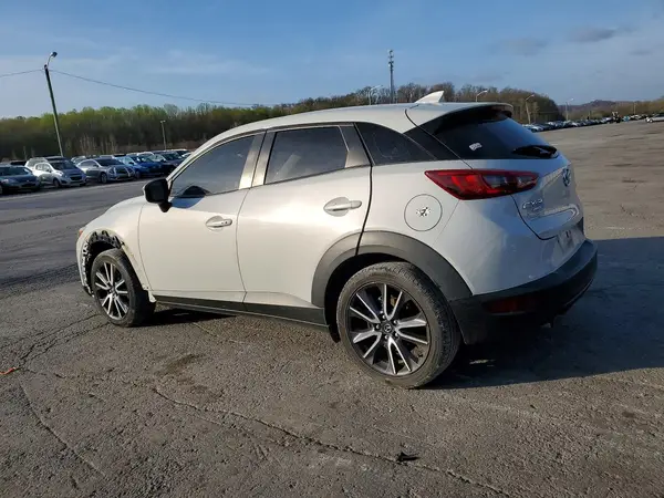 JM1DKFC73J0319157 2018 MAZDA CX-3 - Image 2