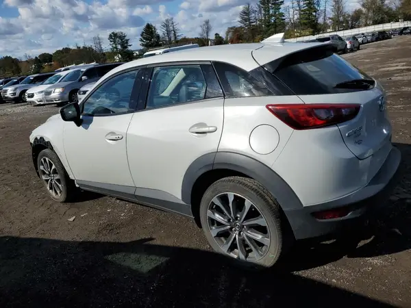 JM1DKFC75K1445595 2019 MAZDA CX-3 - Image 2