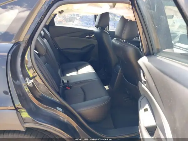 JM1DKFC76K0405600 2019 MAZDA CX-3 - Image 8