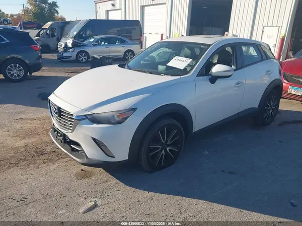 JM1DKFC77H0161352 2017 MAZDA CX-3 - Image 2