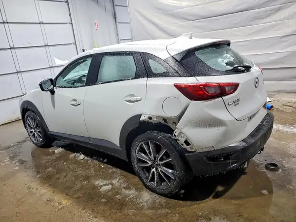 JM1DKFC77J0331635 2018 MAZDA CX-3 - Image 2
