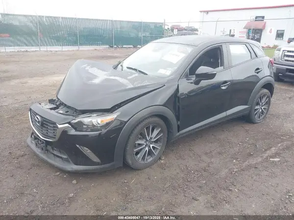 JM1DKFC78J1311775 2018 MAZDA CX-3 - Image 2