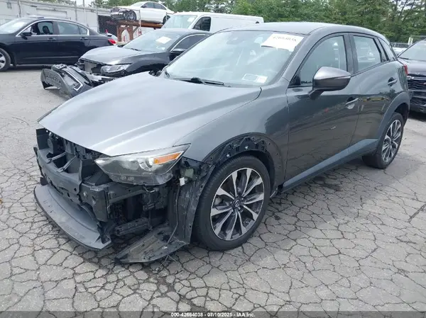JM1DKFC78K0444723 2019 MAZDA CX-3 - Image 2