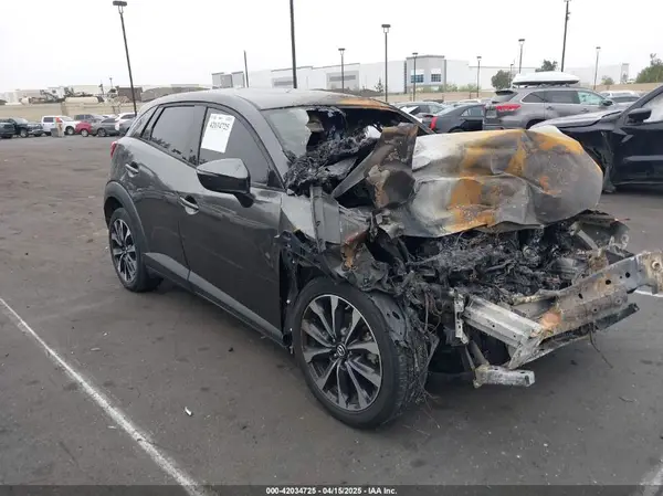 JM1DKFC78K1401185 2019 MAZDA CX-3 - Image 1