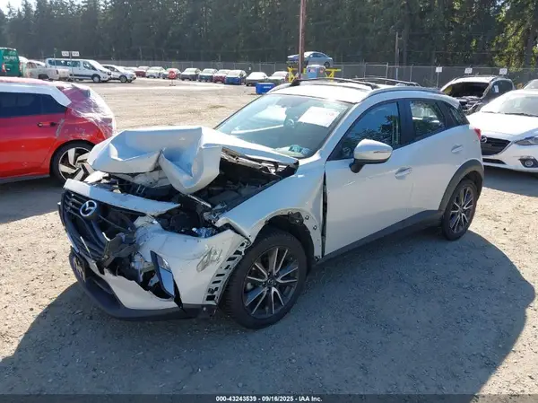 JM1DKFC79H0174927 2017 MAZDA CX-3 - Image 2