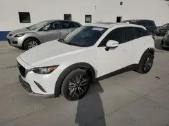 JM1DKFC79J0312360 2018 MAZDA CX-3