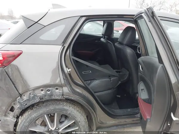 JM1DKFC7XJ0308592 2018 MAZDA CX-3 - Image 8