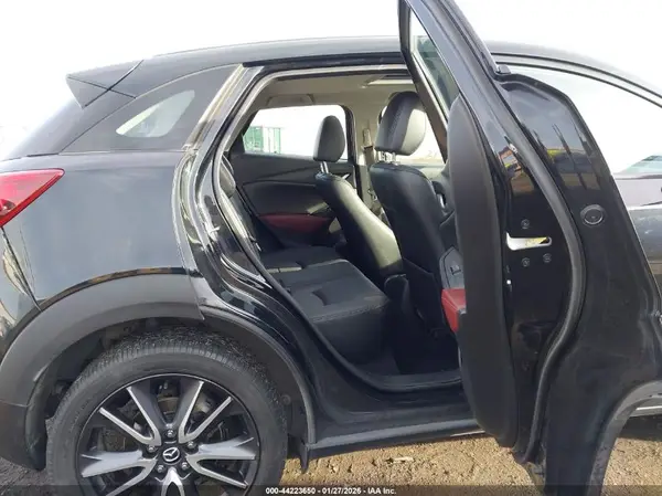 JM1DKFC7XJ0308608 2018 MAZDA CX-3 - Image 8