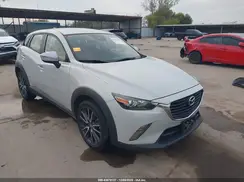 JM1DKFC7XJ0319074 2018 MAZDA CX-3