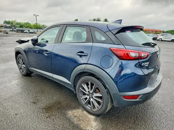 JM1DKFC7XJ0331256 2018 MAZDA CX-3 - Image 2