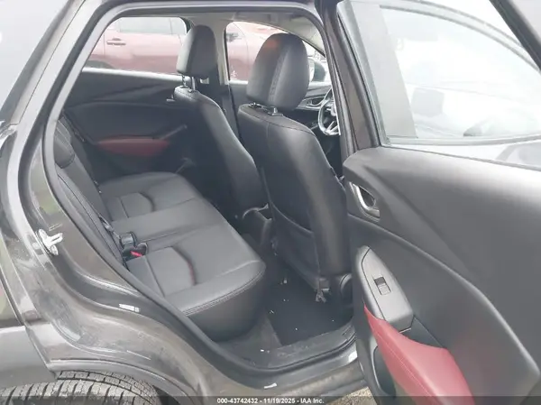 JM1DKFC7XJ1324575 2018 MAZDA CX-3 - Image 8